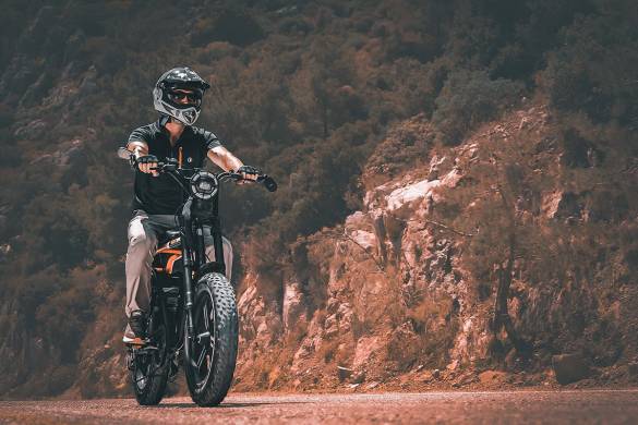 ALBA Motobike Off-Road 750W Mid Drive Motor Deri Koltuk/Elcik 48 V 12.8 Ah Renkli LCD Gösterge Hidrolik Disk Elektrikli Bisiklet Siyah (E-Bike) - 2